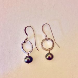 Dainty earrings with black pearl on bottom